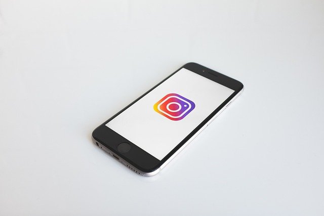 How to use Instagram Carousels to Increase Instagram En...