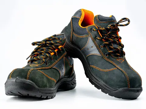 Top 5 Benefits Of Wearing Men’s Safety Boots 1 Top 5 Benefits Of Wearing Men’s Safety Boots 1