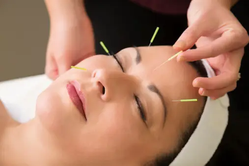 Holistic Wellness: Exploring Alternative Health Therapies 1 Holistic Wellness: Exploring Alternative Health Therapies 1